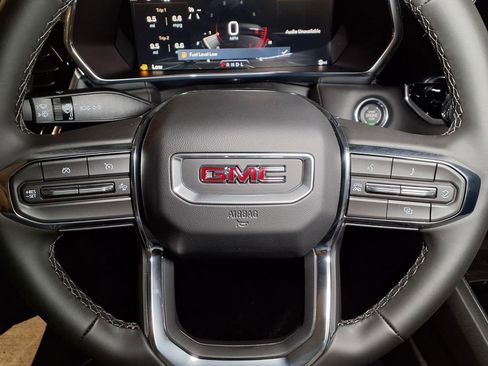 New 2026 GMC Canyon Elevation w/ Convenience Package RWD image 20