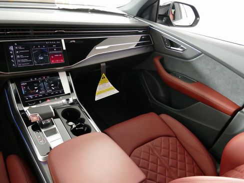 New 2026 Audi SQ8 Premium Plus image 25