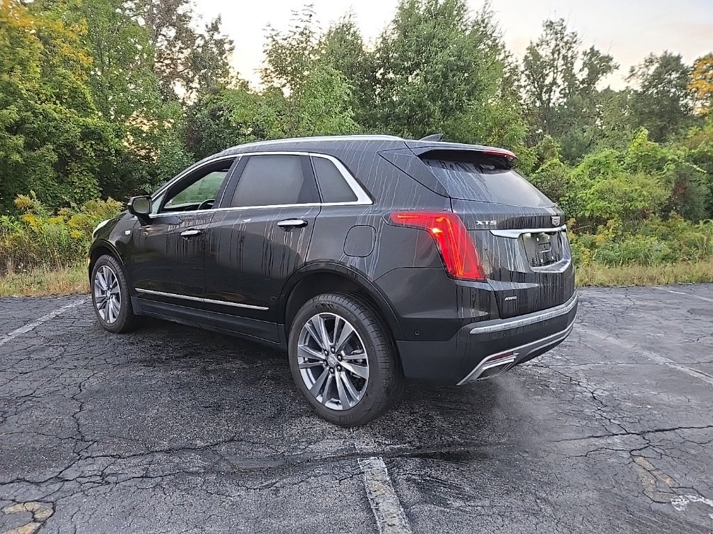 Certified 2024 Cadillac XT5 Premium Luxury w/ Technology Package AWD/4WD image 3