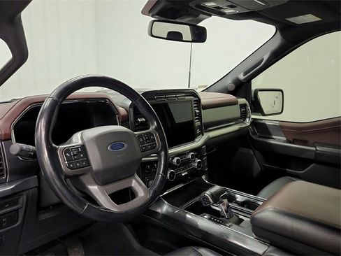 Used 2022 Ford F150 Lariat w/ Equipment Group 502A High image 17