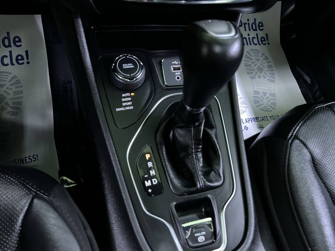 Used 2019 Jeep Cherokee High Altitude AWD/4WD image 25