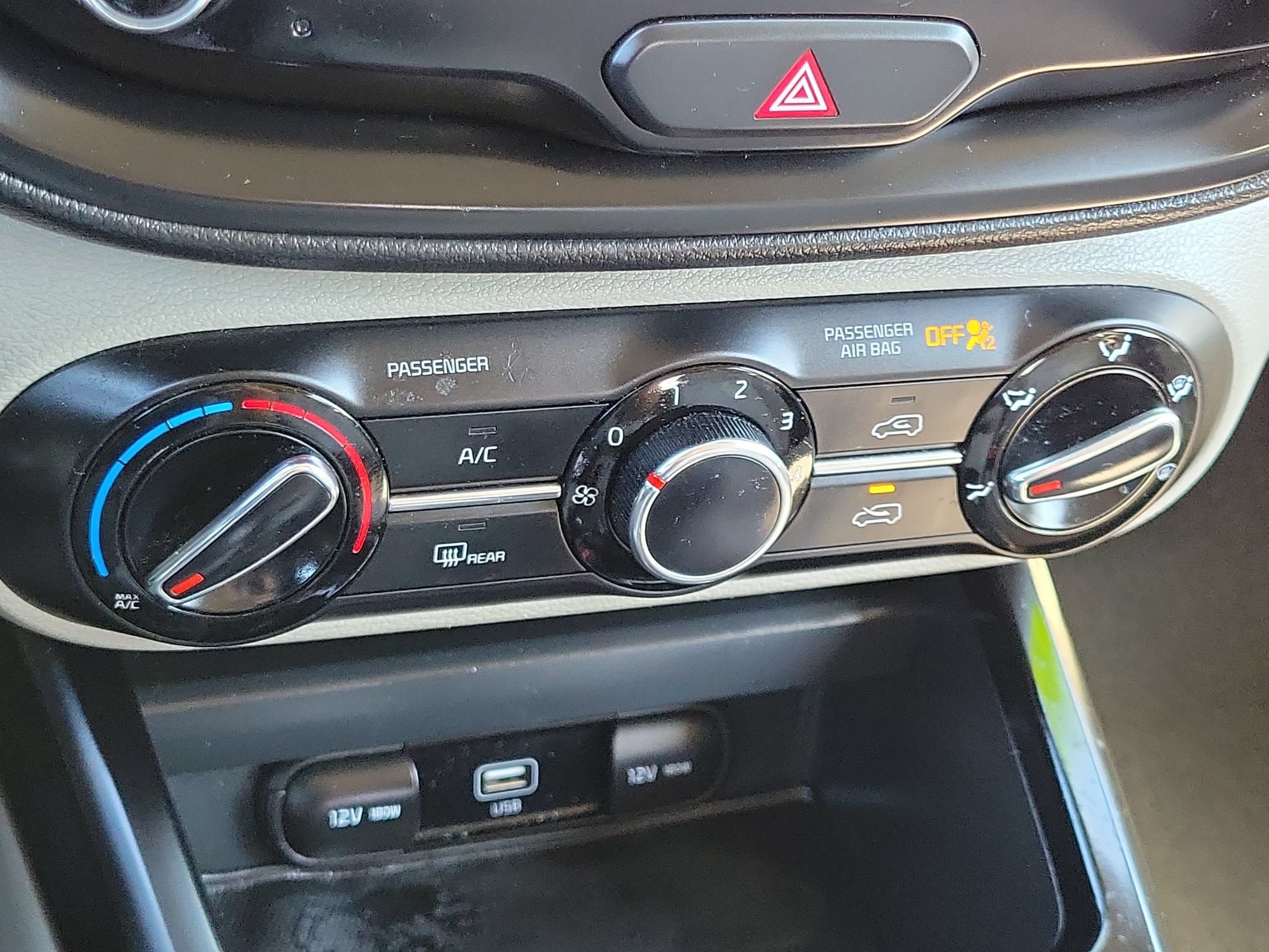 Used 2020 Kia Soul LX FWD image 18