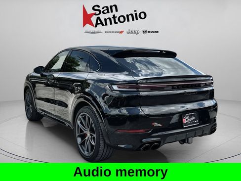 Used 2024 Porsche Cayenne S AWD/4WD image 6