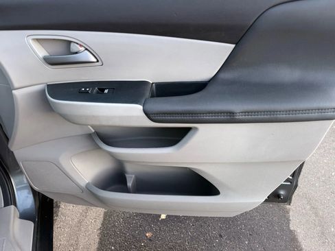 Used 2012 Honda Odyssey EX-L image 22