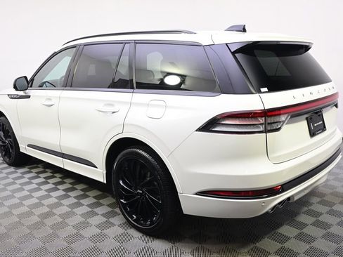 New 2026 Lincoln Aviator Reserve w/ Jet Appearance Package AWD/4WD image 3