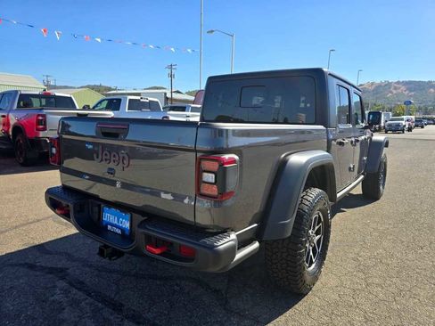 New 2025 Jeep Gladiator Rubicon w/ Convenience Group image 5
