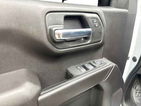 Used 2024 Chevrolet Silverado 1500 Custom Trail Boss AWD/4WD image 34