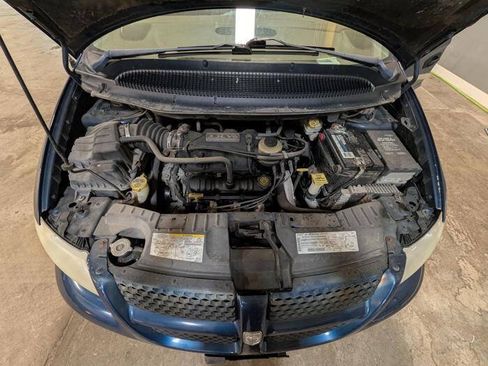 Used 2002 Dodge Caravan SE FWD image 36