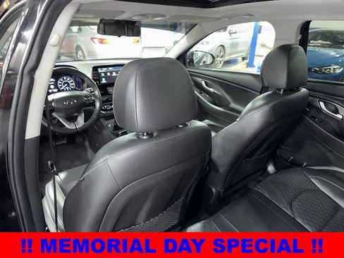 Used 2019 Hyundai Elantra GT w/ Style Package 02 FWD image 27