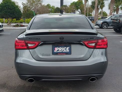 Used 2018 Nissan Maxima SR w/ Midnight Edition image 7