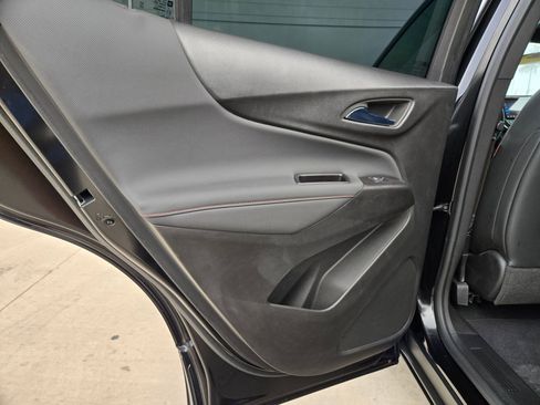 Used 2022 Chevrolet Equinox RS w/ RS Leather Package image 15