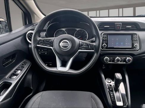 Used 2020 Nissan Versa S FWD image 6