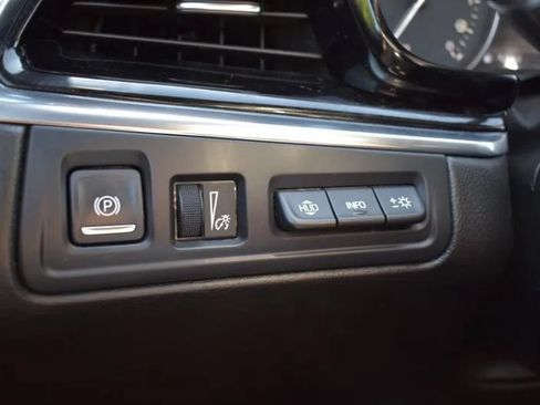 Used 2020 Cadillac XT6 Sport AWD/4WD image 17