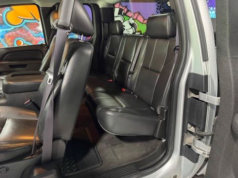 Used 2013 GMC Sierra 1500 SLT w/ SLT Convenience Package AWD/4WD image 11