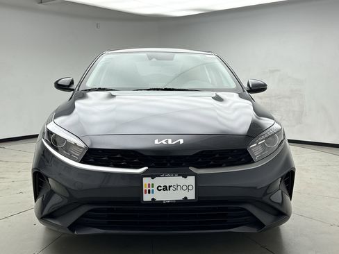 Used 2023 Kia Forte LXS w/ LXS Technology Package FWD image 8