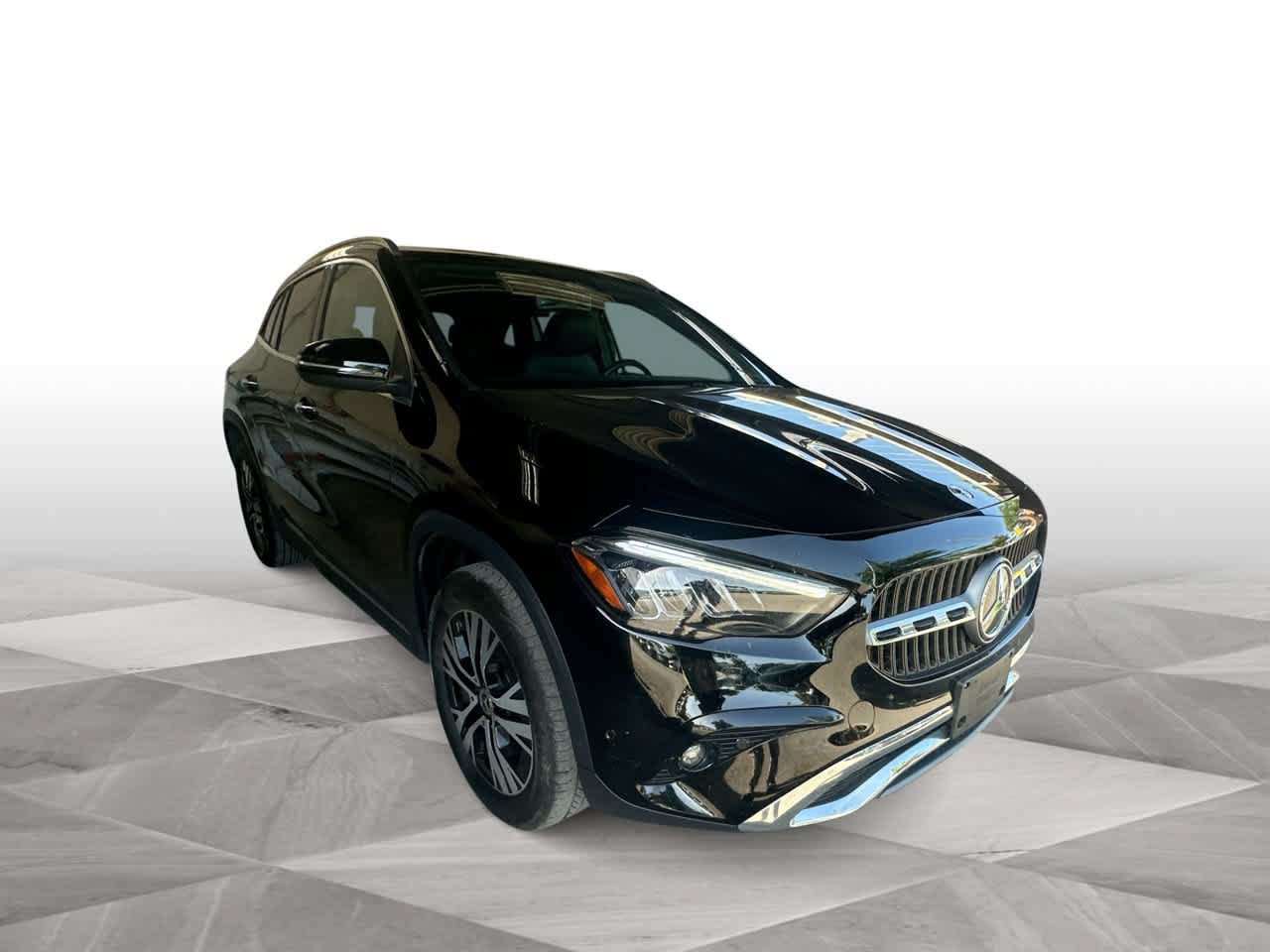 Used 2025 Mercedes-Benz GLA 250 4MATIC image 2