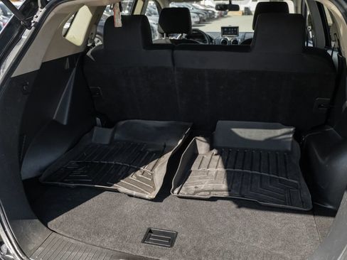 Used 2011 Nissan Rogue SV image 9