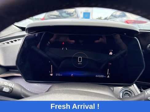 Used 2024 Chevrolet Trax ACTIV image 4