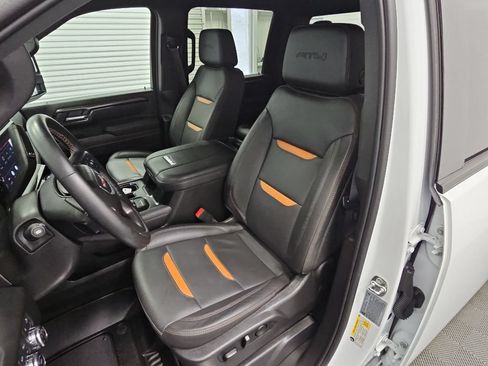 Used 2025 GMC Sierra 2500 AT4 AWD/4WD image 29