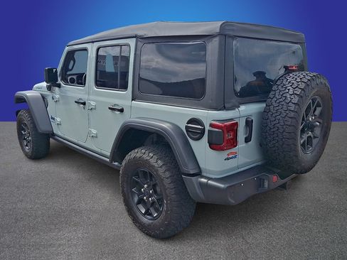 Used 2024 Jeep Wrangler Unlimited AWD/4WD image 6