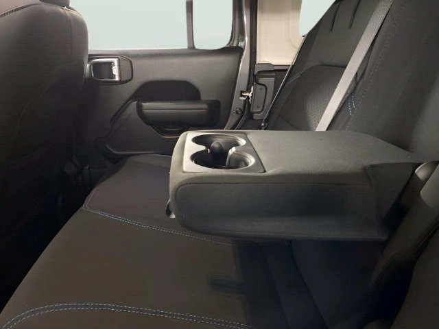 Used 2023 Jeep Wrangler Unlimited Rubicon 4xe AWD/4WD image 65