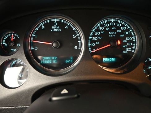 Used 2013 Chevrolet Avalanche LTZ image 7