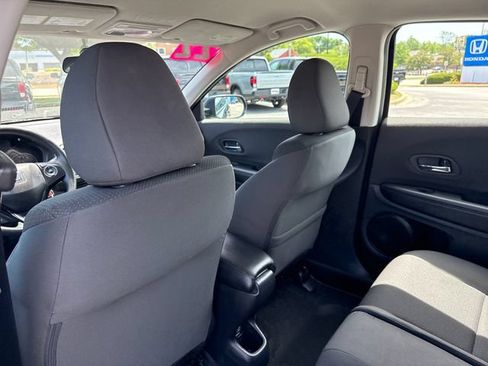 Used 2022 Honda HR-V LX image 20