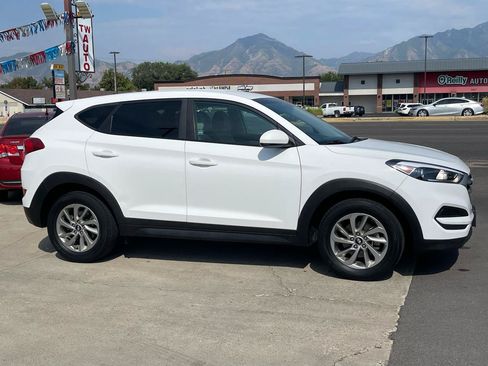 Used 2017 Hyundai Tucson SE FWD image 4