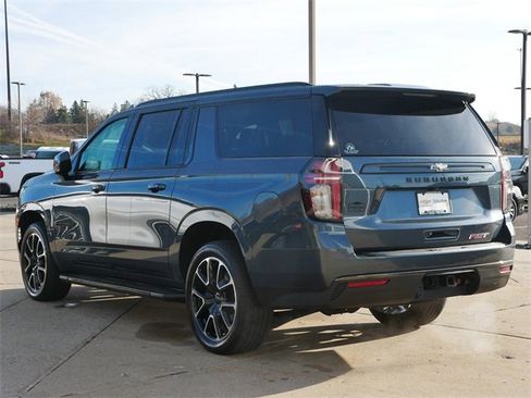 Used 2021 Chevrolet Suburban RST image 5