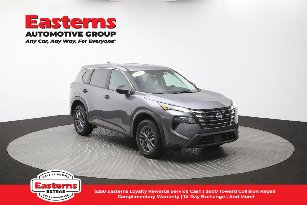 Used 2024 Nissan Rogue S AWD/4WD image 48