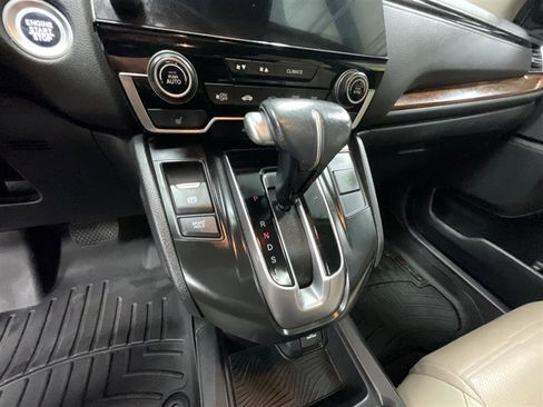 Used 2018 Honda CR-V Touring image 17
