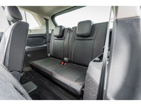 Used 2024 Volkswagen Tiguan Wolfsburg Edition FWD image 30