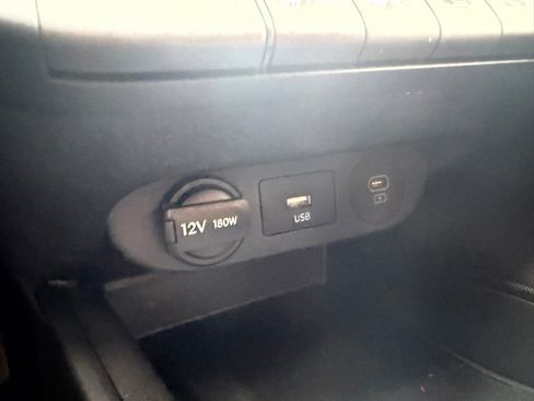 Used 2024 Hyundai Elantra SEL FWD image 15