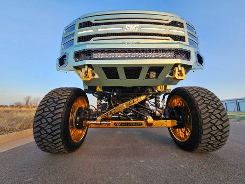 Used 2024 Ford F450 Platinum image 18