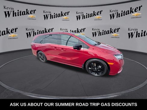 Used 2024 Honda Odyssey Sport image 2