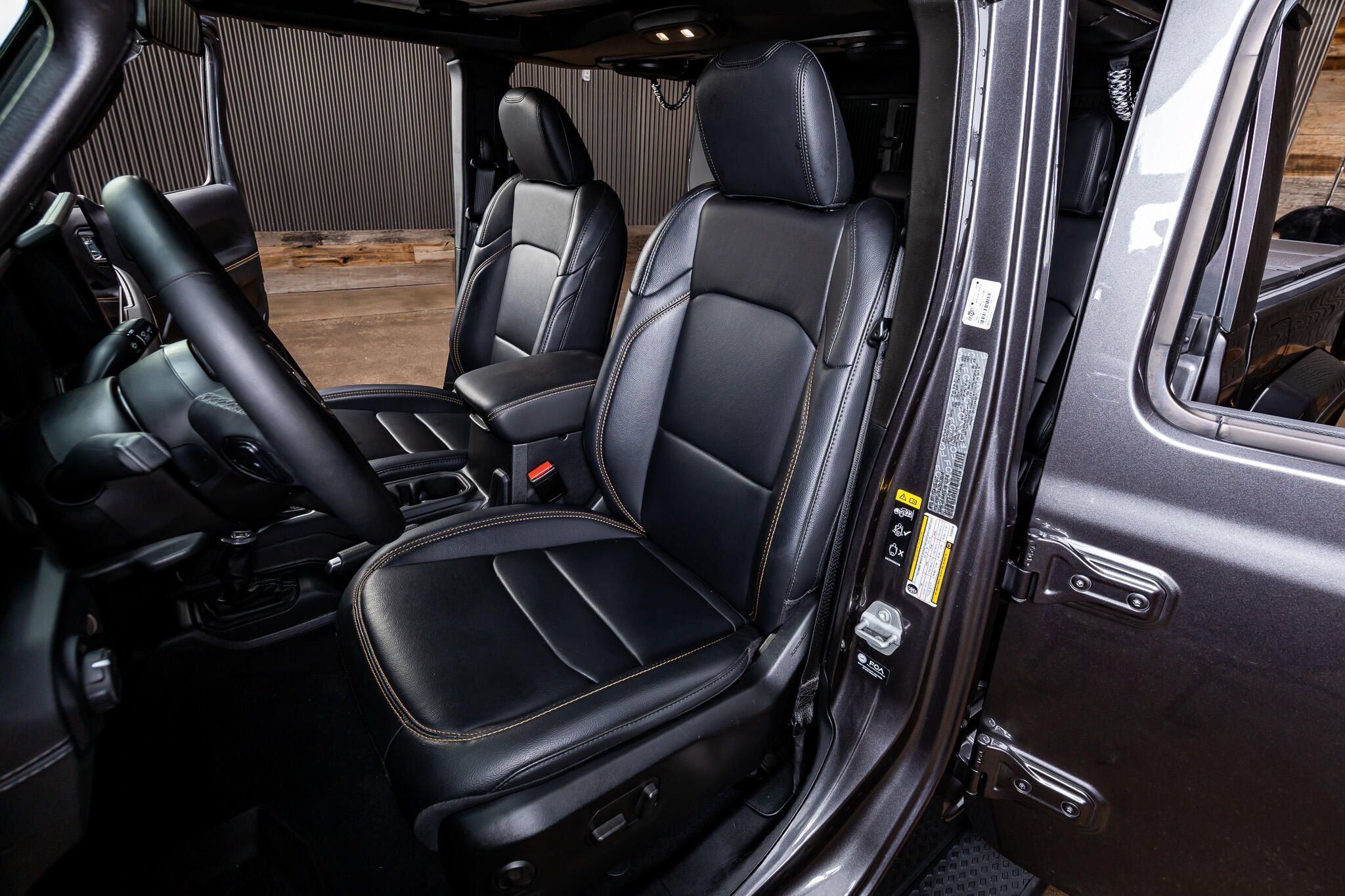 Used 2025 Jeep Gladiator Sport AWD/4WD image 27