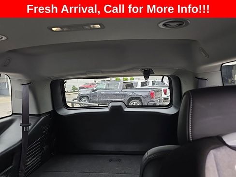 Used 2017 GMC Yukon Denali w/ Open Road Package AWD/4WD image 12