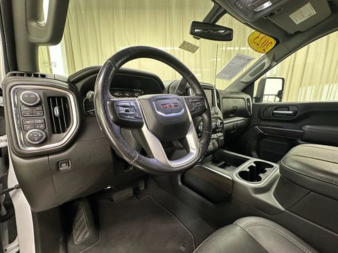 Used 2023 GMC Sierra 3500 SLT w/ SLT Convenience Package image 28