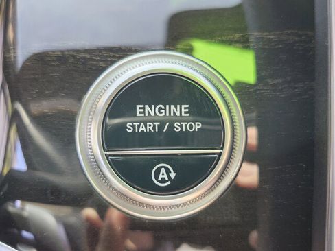 Certified 2025 Mercedes-Benz GLC 300 4MATIC image 37