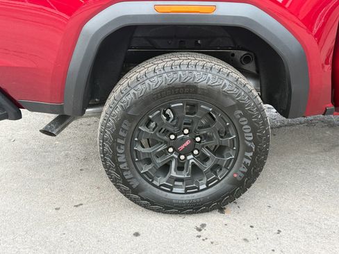 New 2026 GMC Canyon Elevation w/ LPO, Sports Bar Package image 11