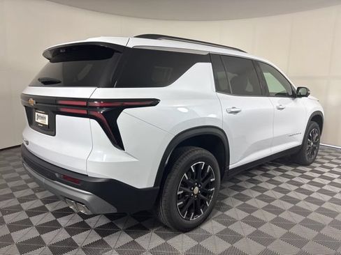 New 2026 Chevrolet Traverse LT w/ Sun and Wheel Package AWD/4WD image 44