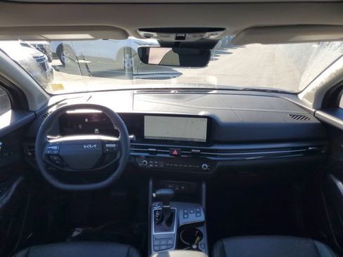 New 2026 Kia Sportage SX image 23