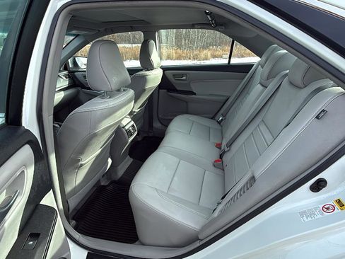 Used 2016 Toyota Camry XLE image 22