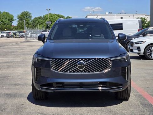 Used 2025 Volvo XC90 T8 Core image 6