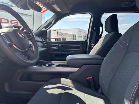 Used 2025 RAM 2500 Lone Star AWD/4WD image 25