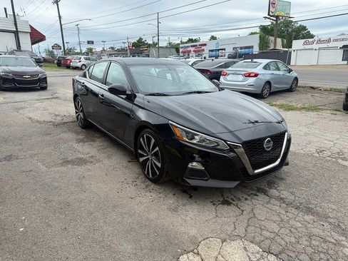 Used 2019 Nissan Altima 2.0 SR image 7