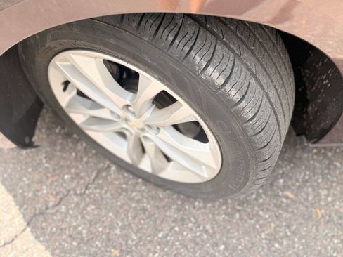 Used 2016 Chevrolet Malibu LT w/ Leather Package image 10