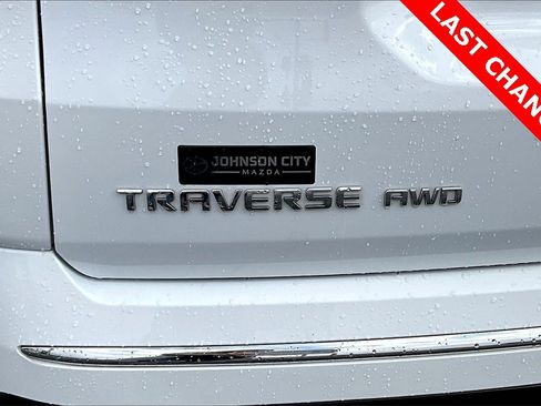 Used 2023 Chevrolet Traverse Premier image 8