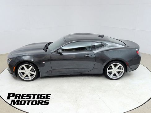 Used 2016 Chevrolet Camaro LT RWD image 16