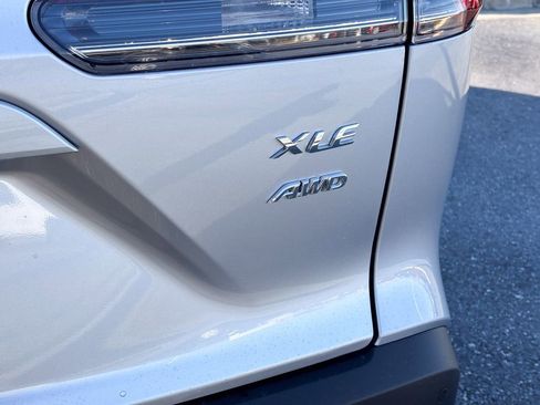 New 2026 Toyota Corolla Cross XLE image 7